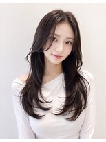 ファミーユプラス(famiiyu+) ワンカールレイヤーミディアムレイヤーカット