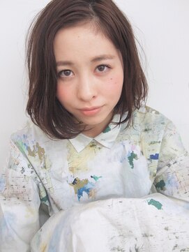 コス(kos) サイドパート＊柔らかニュアンスボブ