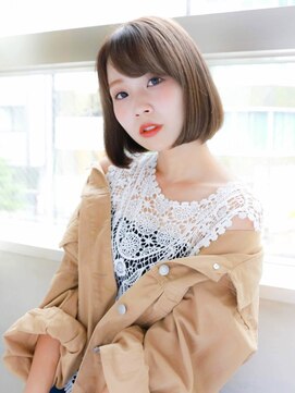 ルティア(Lutia) 大人かわいい内巻きボブ