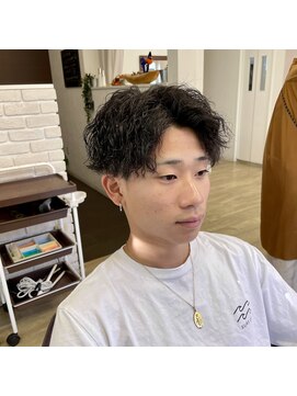 ジュエ ヘアー デザイン(Jue hair design) センターパート/ツイスパ/ツーブロ