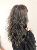 デザインカラーレイヤーカットウェットヘアオリーブベージュ