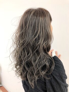 エヌプラス(N+) 黒髪グラデヘアーオリーブグレー小顔に見せるヘアココアベージュ