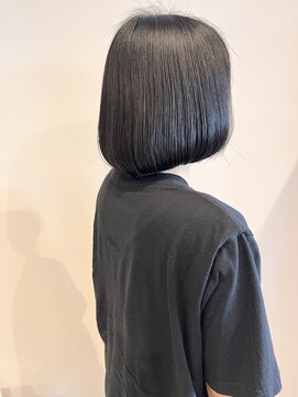 ルークサンゴーサン(LOOC/353) LOOC式ダメージレス縮毛矯正×Aラインボブ