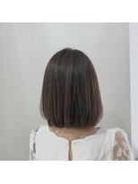 ルーブ(Roove)&nbsp;長めボブ×ソフトグレージュ