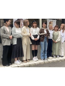 【梅田駅徒歩1分】女性STAFF中心★感性豊かなStylistがあなたの理想やなりたいスタイルを叶えてくれる♪