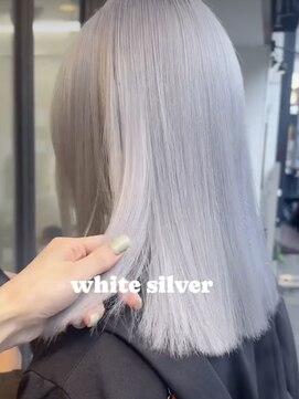 フラム 渋谷(flamme) White silver