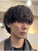 原宿メンズマッシュウルフ無造作シャドウパーマツーブロック黒髪