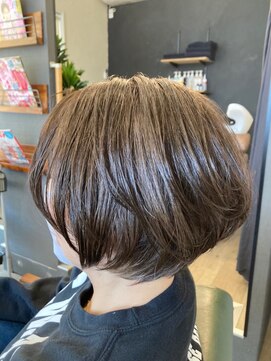 アンバー(amber) マッシュショート