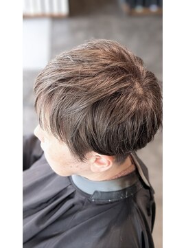 エーメイド(A made) グレージュ刈り上げ