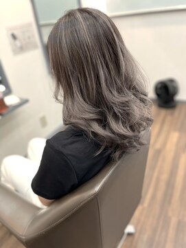 カット ハウス ボブ CUT HOUSE BOB 一押し☆グレーバレイヤージュ♪♪