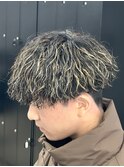 縦落ちツイストスパイラルハイライトパーマ