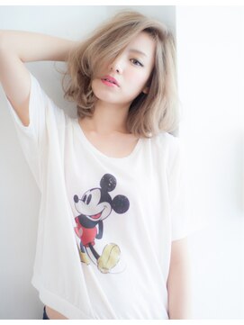 アフロート ギンザ(AFLOAT GINZA) ボブもカラーでおしゃれに！透明感のあるアッシュカラー