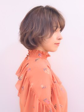 コロ(COLO) 【COLO】やわらか丸みミディショート 吉祥寺