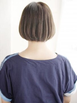 ヘアメイク ナル(hair make nalu) ツヤ感ベージュのボブスタイル