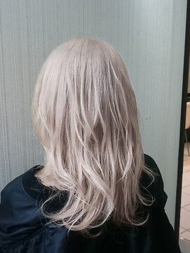 トムキャット(TOM CAT) ケアブリーチ ホワイトブロンド