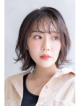 エイミー(Aimee) Aimee 町田 アッシュブラウン×外ハネショート