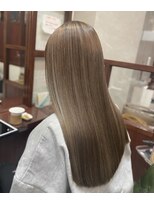 サロンデピレ 圧巻のストレート 縮毛矯正クセストパーとカラー #グレージュ