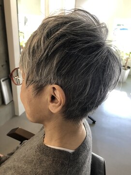 ミセスベリーショート L キキ Kiki のヘアカタログ ホットペッパービューティー