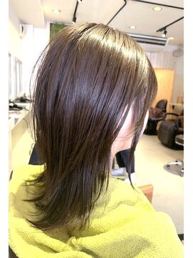 ヘアーメイク バス(Hair make bas) ミディアムウルフ