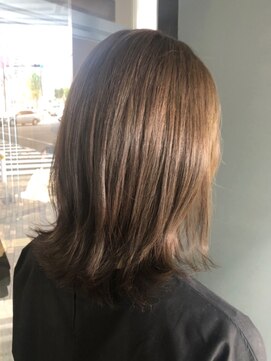 ヒース 姪浜(Heath) アッシュブラウン　くびれミディ　20代30代