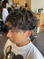 ワズ(W@Z) 清潔感と遊びがミックスされた【大人パーマ】