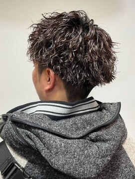 ソレイユ バイ アルフレッド(SOLEIL by alfRed) 刈り上げ　強めツイストスパイラルパーマ　束感　マッシュ