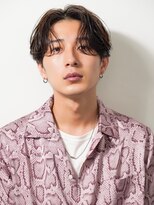 オーシャントーキョー(OCEAN TOKYO) 韓国ヘアカルマパーマコンマバングセンターパート黒髪ウルフ