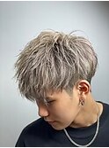 ハイトーンブリーチグレージュマッシュ