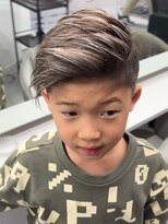 メンズサロン キング 梅田店(Men’s salon K!ng)&nbsp;波巻きツイストスパイラルパーマ/フェザーパーマ/眉毛/メンズ