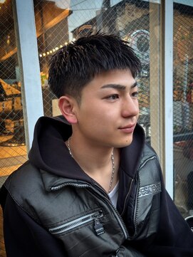 ビンゴ(BINGO) 2092黒髪フェザーショートフェード刈り上げショートバーバー