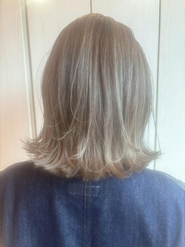 ラテ アトリエ(latte atelier) 大人可愛い/明るめカラー/ケアブリーチ