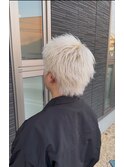 スパイキーショート×ホワイトブロンド