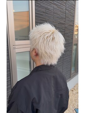 トゥエンティ(twenty) スパイキーショート×ホワイトブロンド