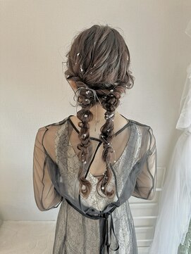 リムネ(RIMUNE) ツインポニー／編みおろしツイン/お呼ばれヘア