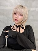 イメチェン　ボブ　外ハネボブ　美髪　ホワイトブロンド　韓国