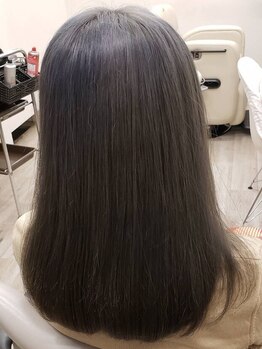 タカ美容室の写真/朝8時半OPENの通いやすさが嬉しい♪丁寧なカウンセリングで日頃のお悩みを解決し、扱いやすいスタイルに!