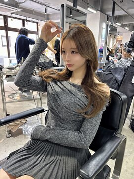 シェノン 心斎橋(CHAINON) 小顔/ヘーゼルベージュ/レイヤーカット/心斎橋