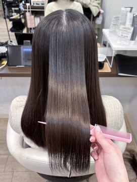 クララジャパン セタ(CLALA JAPAN Seta) 縮毛矯正＋酸熱トリートメントでツヤツヤ美髪に！