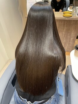 アム(AME)の写真/【プレミアム髪質改善トリートメント】徳島では希少なアルカリ酸熱トリートメントで、芯から艶めく美髪へ