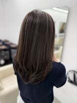 ゴットラトゥール(GOTTO LATOUR) 白髪もぼかせるたっぷりハイライトのグレージュカラー☆
