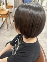 クシロビューティー まとまる前下がり艶ボブ