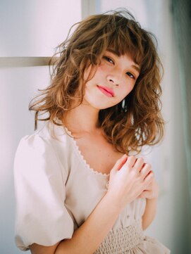 ヘアースペース ラ ルージュ(hair space LA ROUGE) ゆるふわガーリーなミディアムレイヤースタイル