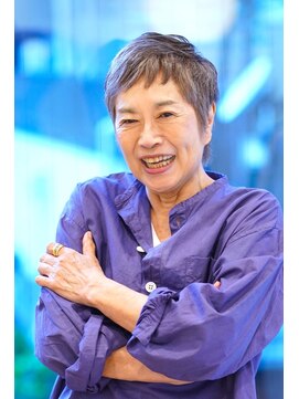 えがお美容室 【えがお美容室】50代60代にオススメ◎グレイヘアショートバング