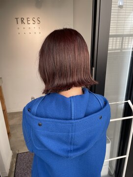 トレス(TRESS) 外ハネボブ　ブラウンカラー　暖色カラー　艶カラー