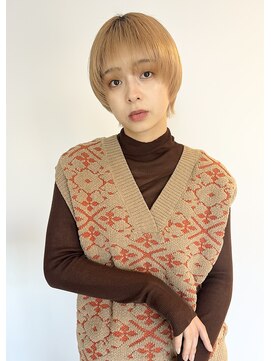 イル(ill) ショート ハイトーン ブリーチカラー