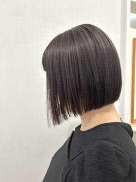 ネオリーブウリ 二子玉川店(Neolive uri) 前髪マチルダボブピンクベージュインナーグレージュ