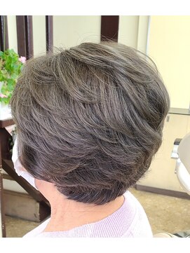 エフプロモーションアルティア(ALTiA) 大人ショートスタイル