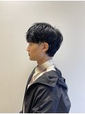 癖毛を活かしてパーマ風ウルフ