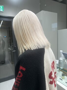 ソル 栄矢場町(SOL) ホワイトブロンド