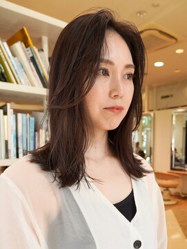 ビュートリアム 福岡(BEAUTRIUM) スタイリング簡単な大人のミディアムヘア